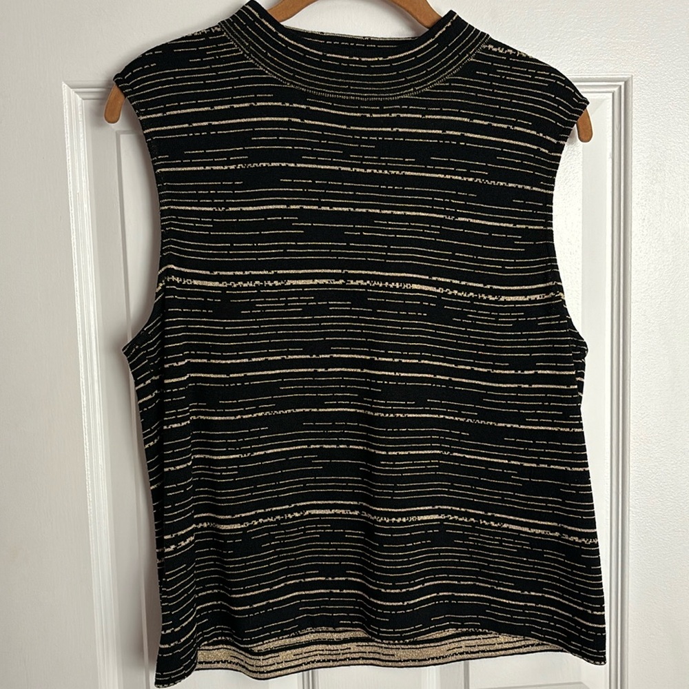 St John Top